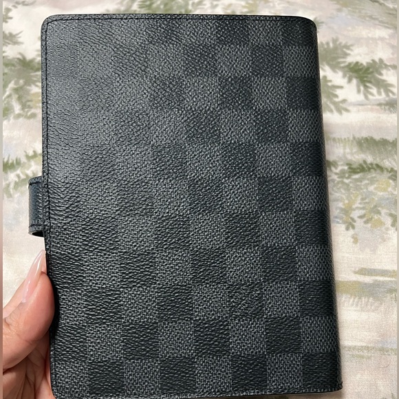 Louis Vuitton MM Graphite Agenda - Picture 4 of 12